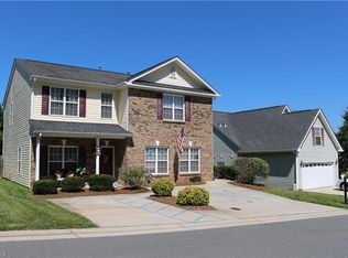 722 Peachtree Meadows Cir, Kernersville, NC 27284
