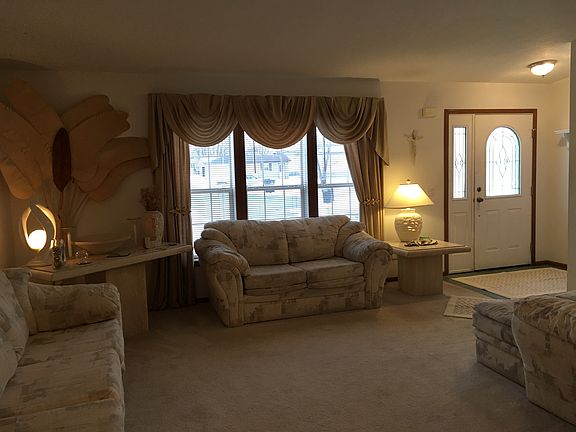 3rd image of 1097 Braden Ct
