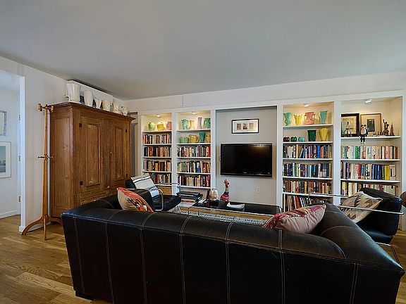 2nd image of 2576 Frederick Douglass Blvd #B