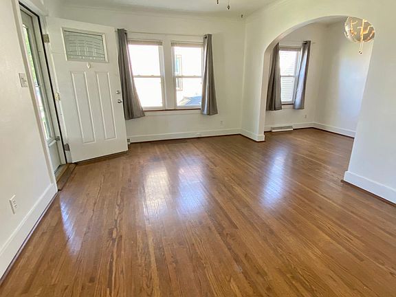 4th image of 1512 W Gilbert Ave