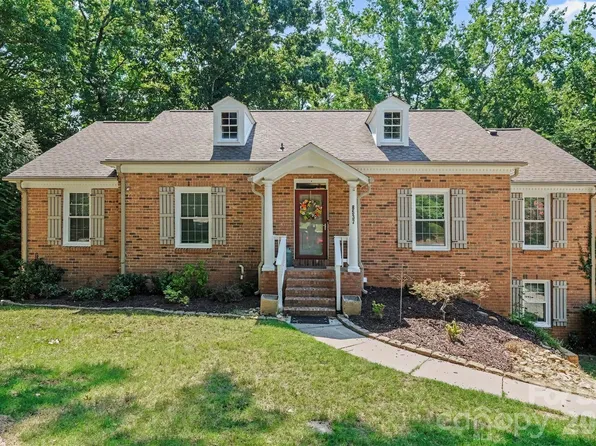 8537 Furrier Dr, Charlotte, NC 28270