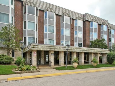 600 Thames Pkwy #32A, Park Ridge, IL, 60068