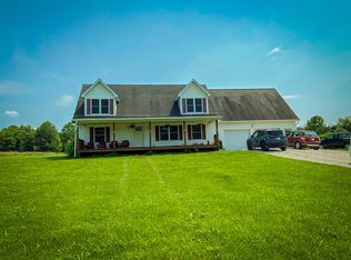 8868 E Sassafras Rd, Bloomfield, IN 47424