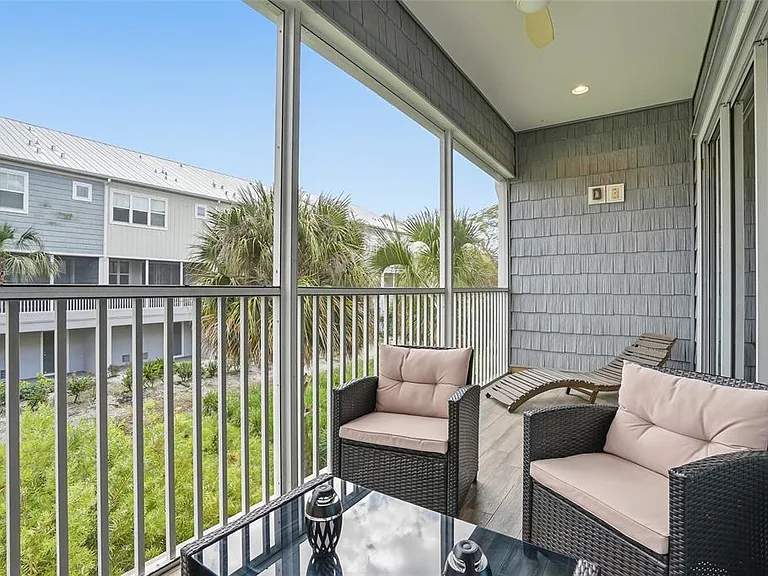 3162 Moorings Dr S — Photo 20