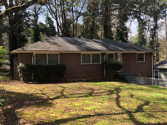2nd image of 2566 Dewey Ave