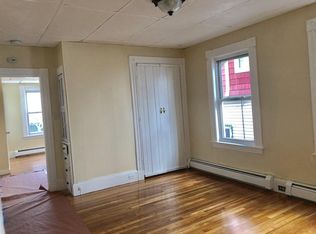 14 Phillips St #1, Lawrence, MA 01843