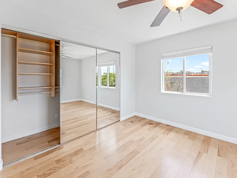 310 Olive Ave #6 — Photo 9