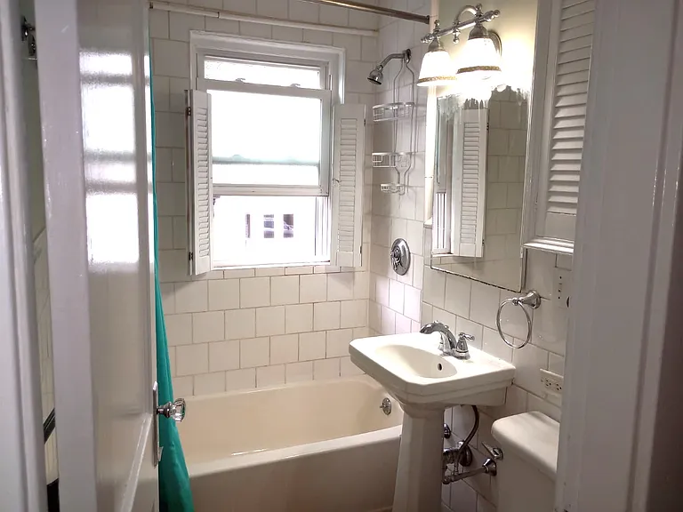 106 Otis St #2 — Photo 11