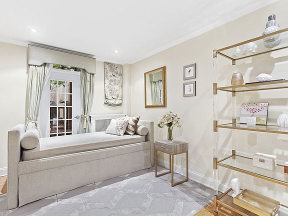 5th image of 9 Monroe Pl APT 1