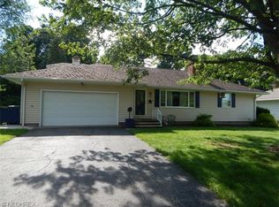 156 Walnut Dr, Amherst, OH 44001