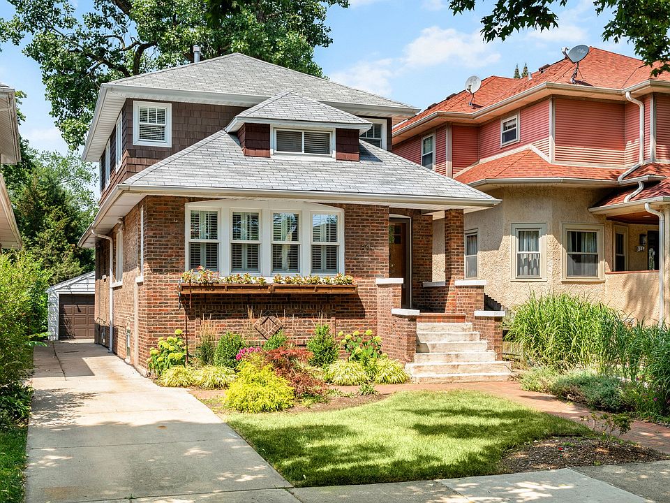 1st image of 807 Woodbine Ave