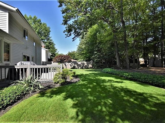 5th image of 24834 Rockledge Ln
