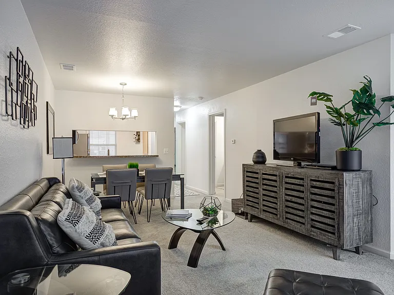 Hidden Lakes Apartments — Photo 15