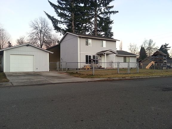 4th image of 301 N Ankeny Ave