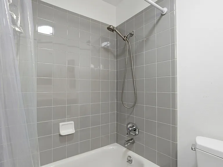 2101 Vanderslice Ct #18 — Photo 24