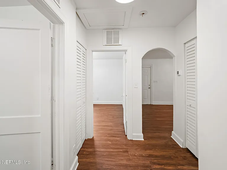 569 W 49th St — Photo 25