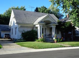 528 South Ave, Aurora, IL 60505