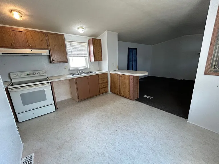 1315 S Federal Blvd #3 — Photo 15
