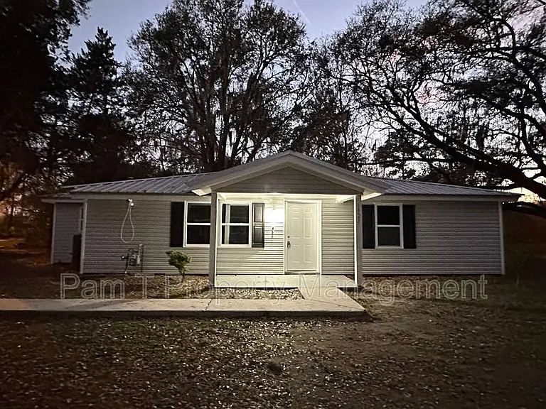 1921 Cowan Ave — Photo 2