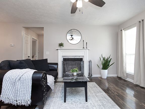 3rd image of 516 Ashlawn Cir