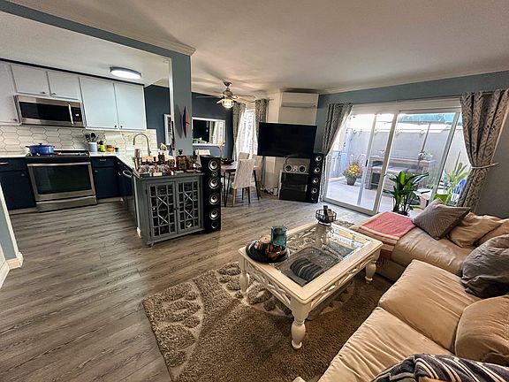 2nd image of 7076 Park Mesa Way Unit 54