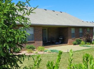 619 Lancelot Dr, Evansville, IN