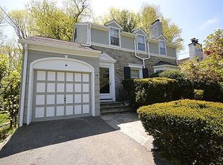 42 Meadowbrook Rd, Short Hills, NJ 07078