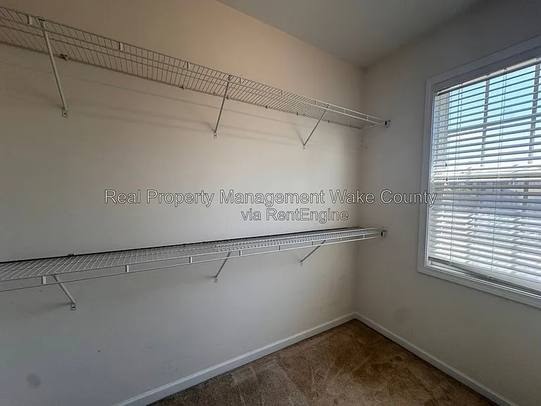 1365 Regulator St — Photo 10