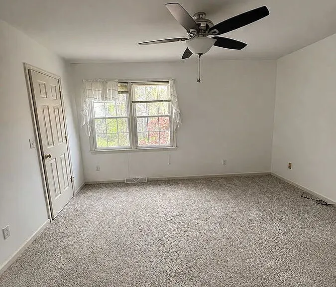 1000 Huntwood Ln — Photo 19