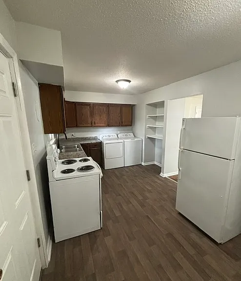 3210 Wyoming Ave — Photo 3