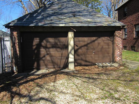 5th image of 273 Neal Dow Ave