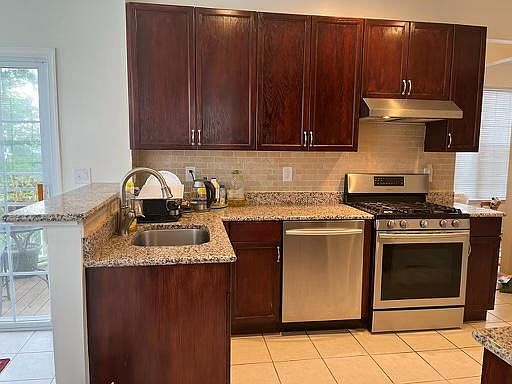 2nd image of 3 Greenhill Rd
