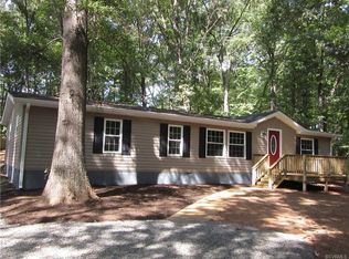 10820 Winchester Dr, Amelia Court House, VA 23002