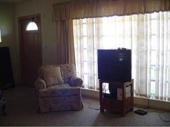 2nd image of 248 NE 47th St
