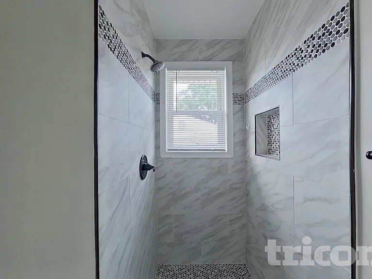 4402 Ridgecrest Dr — Photo 8