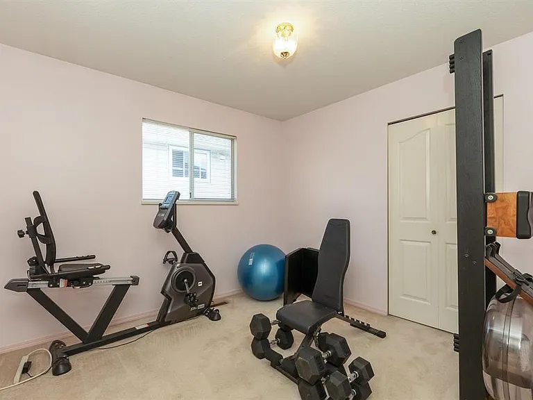 1378 Kenney St #LOWER — Photo 2