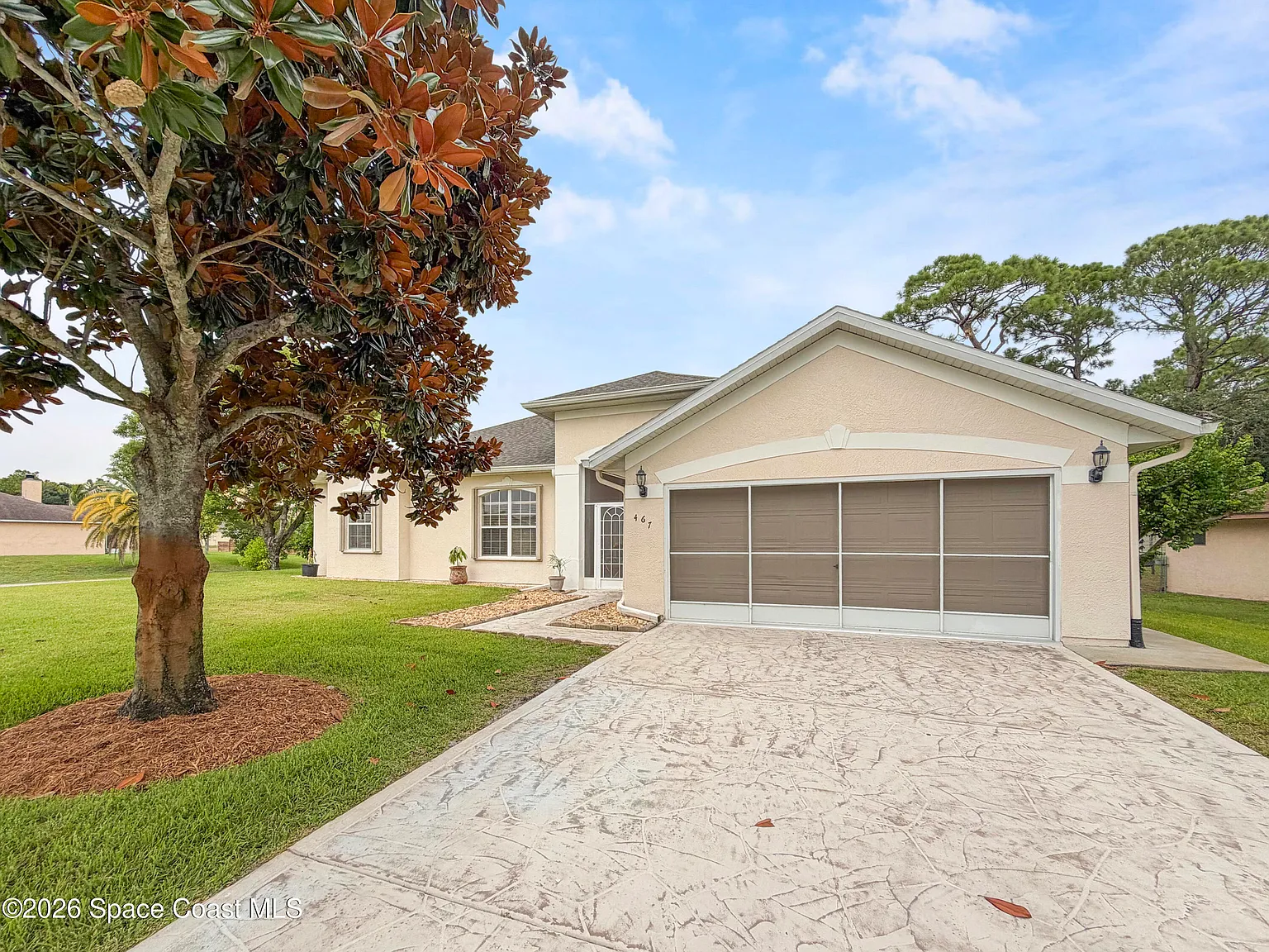 4 bed, 3.0 bath, 2248 sqft, $2,390 — Photo 2