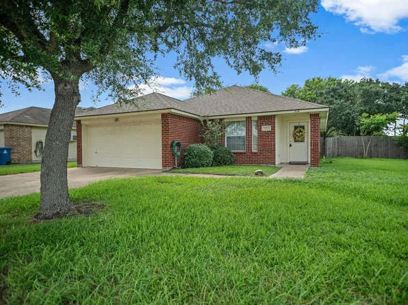314 Rouen Dr, Port Lavaca, TX 77979