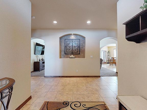 4th image of 9701 Big Sage Dr NW