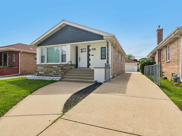 8804 S Fairfield Ave — Photo 10