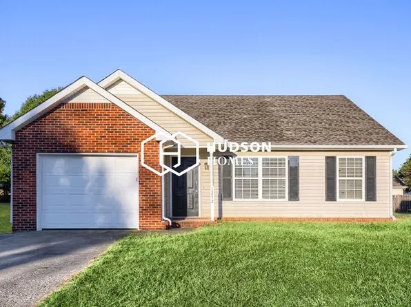 1272 Saint Andrews Dr, Murfreesboro, TN 37128