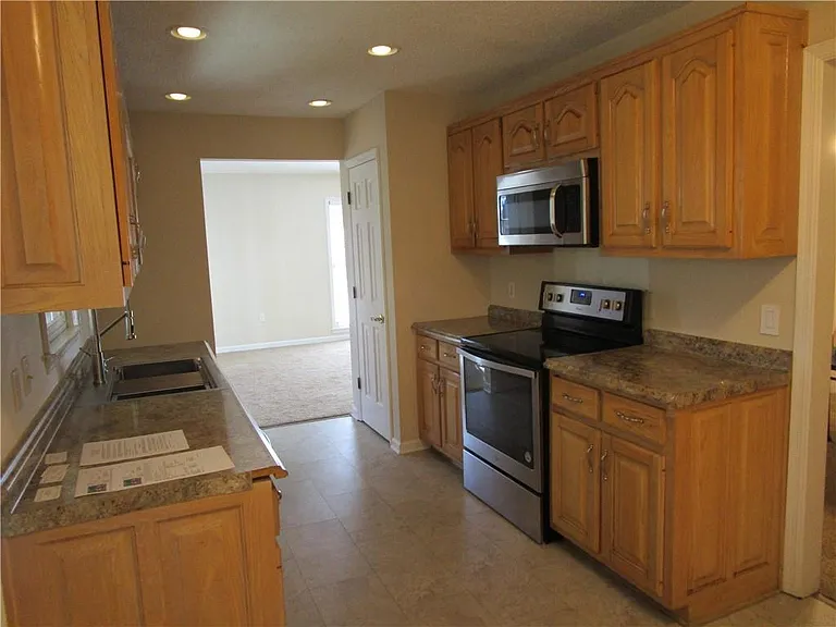 2429 Thompson Mill Rd — Photo 9