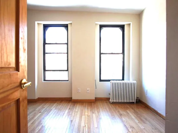 500 East 84th Street image 1 of 8