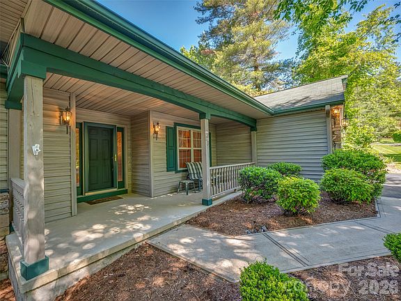 4th image of 23 Tall Pines Rd