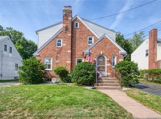 29 Moore Ave, East Hartford, CT 06108