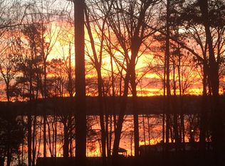 354 Stone Cliff Ln, Clover, SC 29710