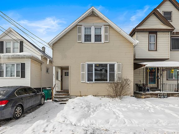2nd image of 272 Fenton St Unit 1