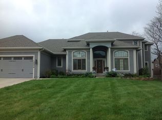 10904 W 128th Pl, Overland Park, KS 66213