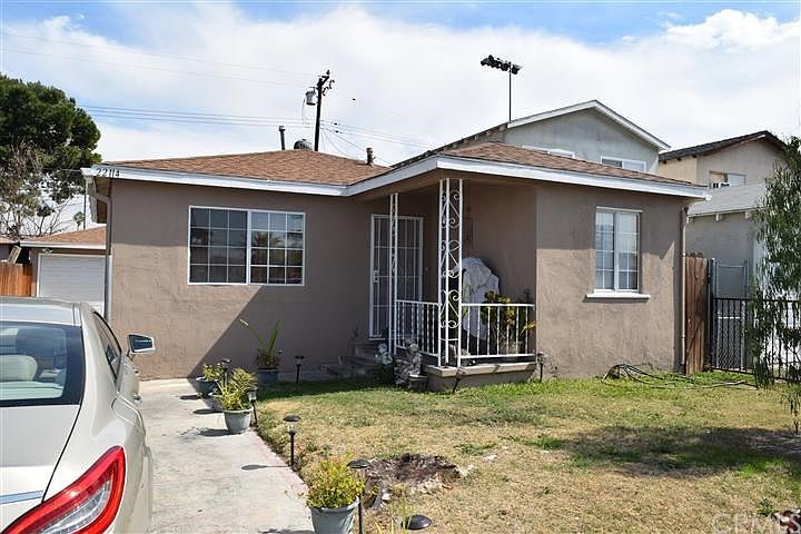 1st image of 22114 Seine Ave