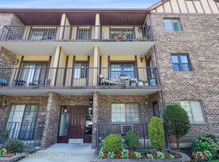 50 Donna Ct APT 10, Staten Island, NY 10314